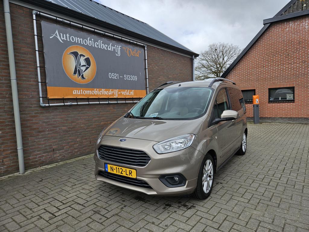 Ford Tourneo Courier 1.0 Titanium (motor defect) (bj 2019), Auto's, Ford, Gebruikt, Euro 6, Bedrijf, Handgeschakeld