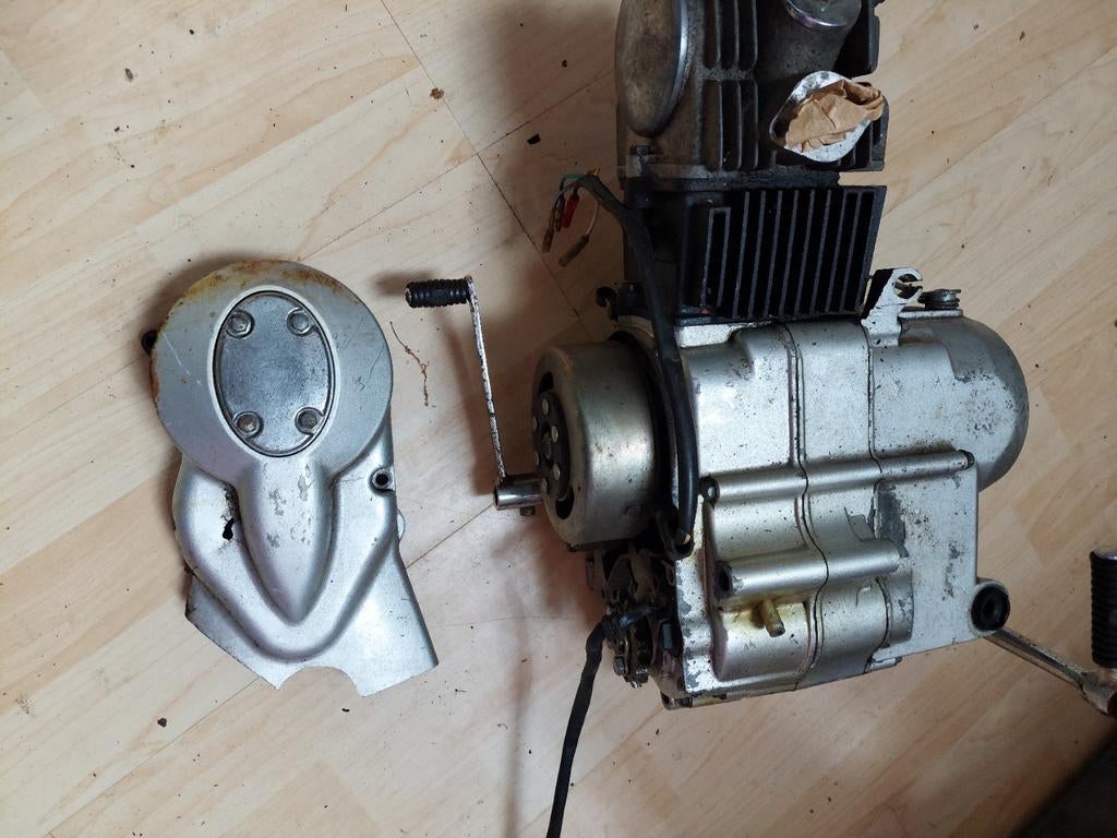 Viertact motorblokje pitebike crossmotor.50 euro., Ophalen of Verzenden, Gebruikt, Blok