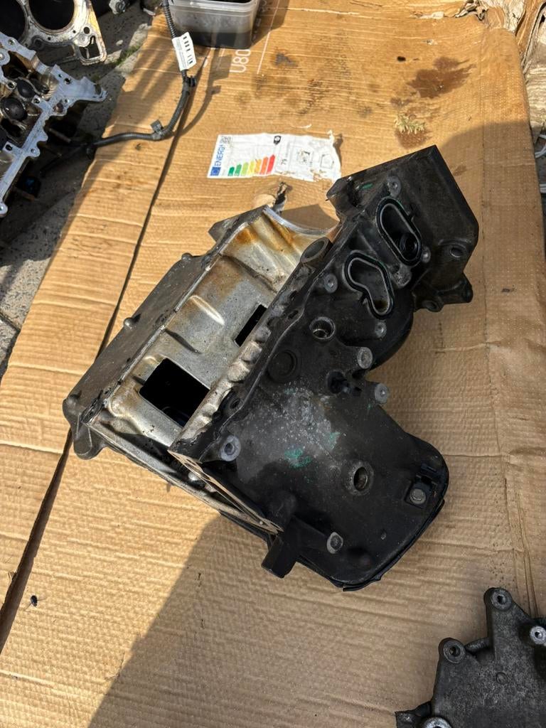 Onderste carter helft h4b Renault twingo 2018, Auto-onderdelen, Motor en Toebehoren, Ophalen of Verzenden, Renault