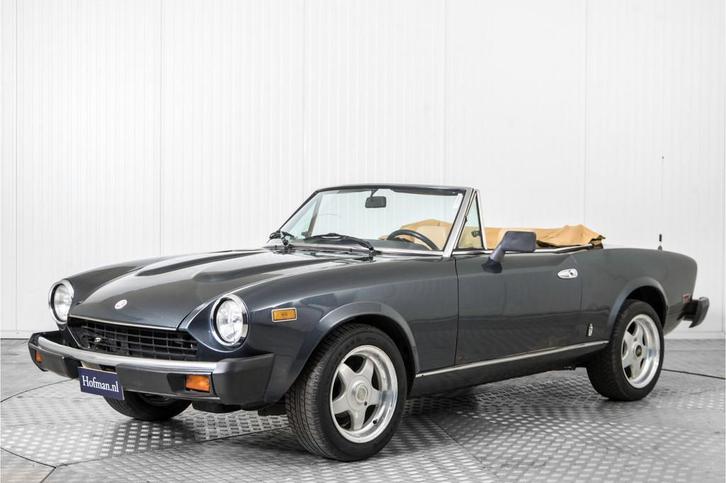 Fiat Spider 2000 (bj 1981), Auto's, Fiat, Bedrijf, Te koop, Overige modellen, Open dak, Benzine, Cabriolet, Handgeschakeld, Geïmporteerd