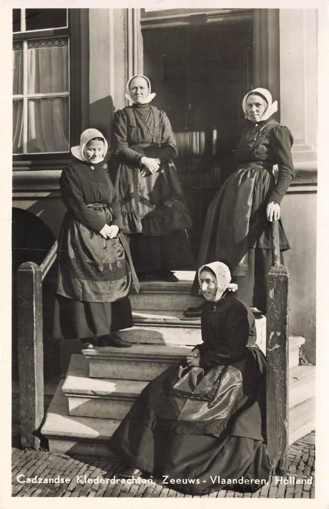 Cadzandse Klederdracht, Zeeuws-Vlaanderen, Verzamelen, Ophalen of Verzenden, 1940 tot 1960, Gelopen, Zeeland