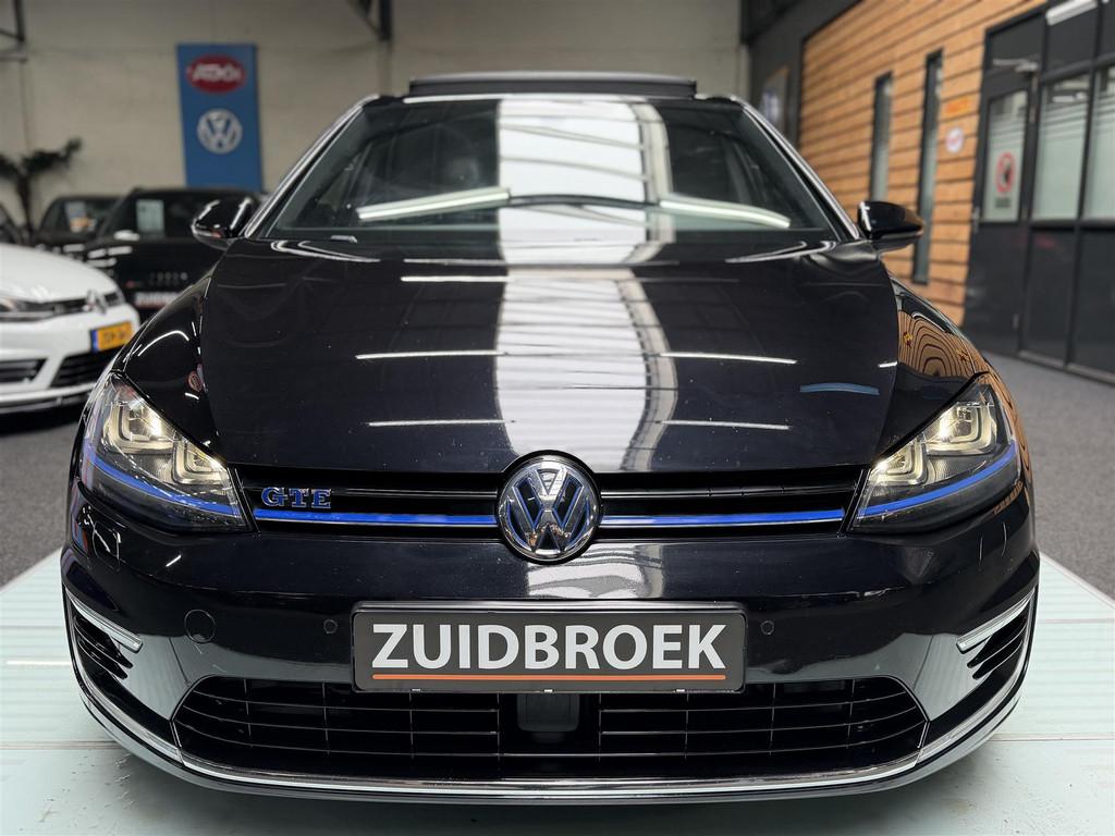 Volkswagen Golf GTE AUT! Vol optie! Leer! Pano! Navi!, Auto's, Volkswagen, Automaat, Gebruikt, 4 cilinders, 150 pk
