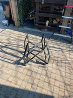 Grill guru large Zwart metalen onderstel met wieltjes, Ophalen of Verzenden, Gebruikt