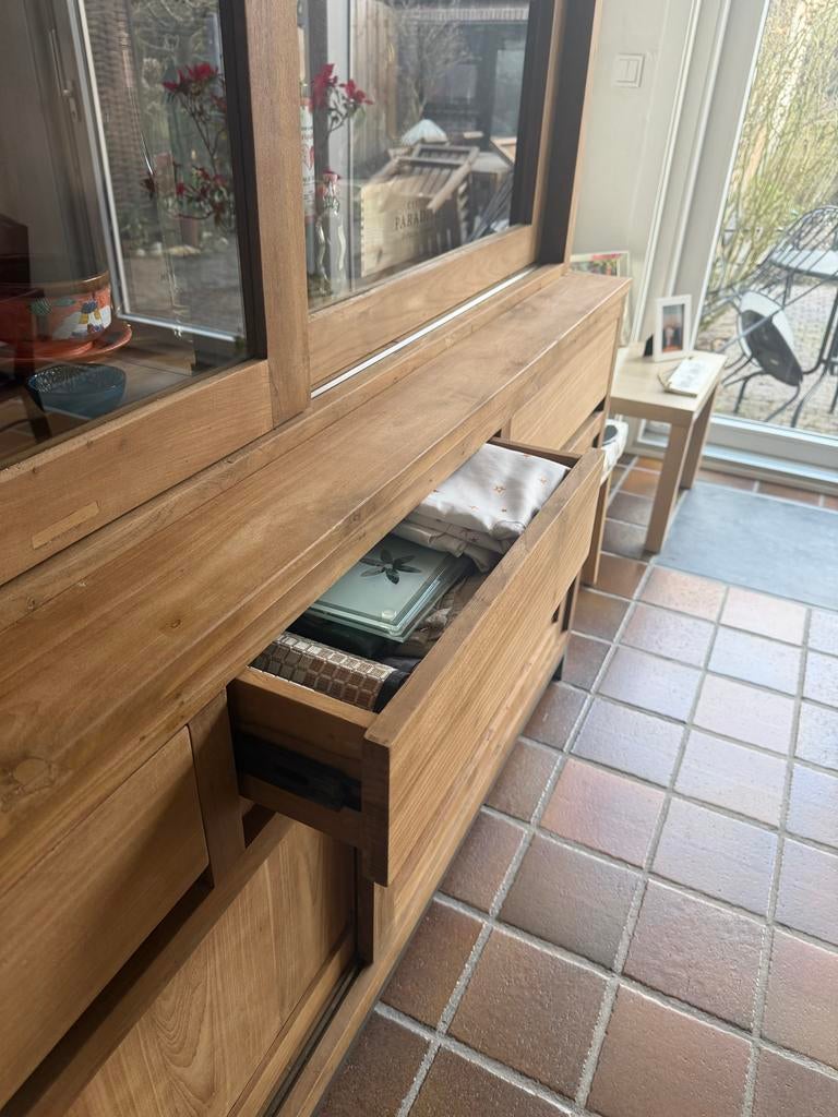 IndoTeak schuifdeurkast met metalen onderstel, Ophalen, Gebruikt, 200 cm of meer, 150 tot 200 cm