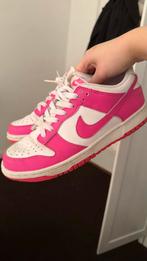 Nike Dunk Low Roze - Maat 38, Kleding | Dames, Schoenen, Ophalen of Verzenden, Gedragen, Roze, Sneakers of Gympen