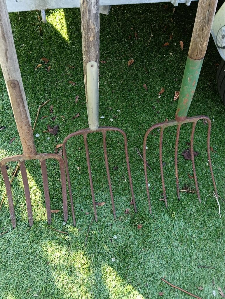 Tuin greep vitage 3 stuks nog heel goed., Ophalen