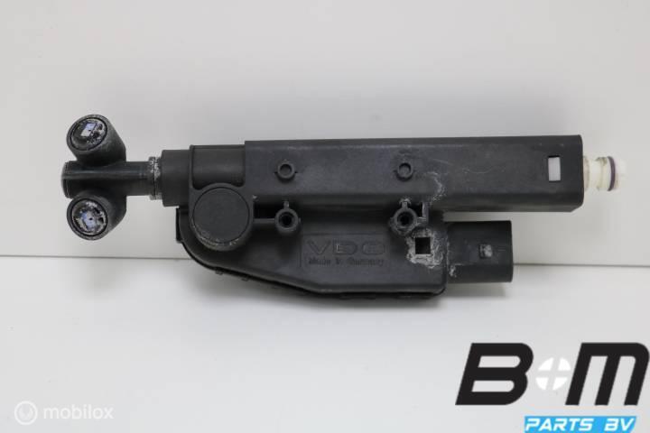 Koplampsproeier rechts (bijrijderskant) Audi A8 4E, Auto-onderdelen, Ruiten en Toebehoren, Gebruikt