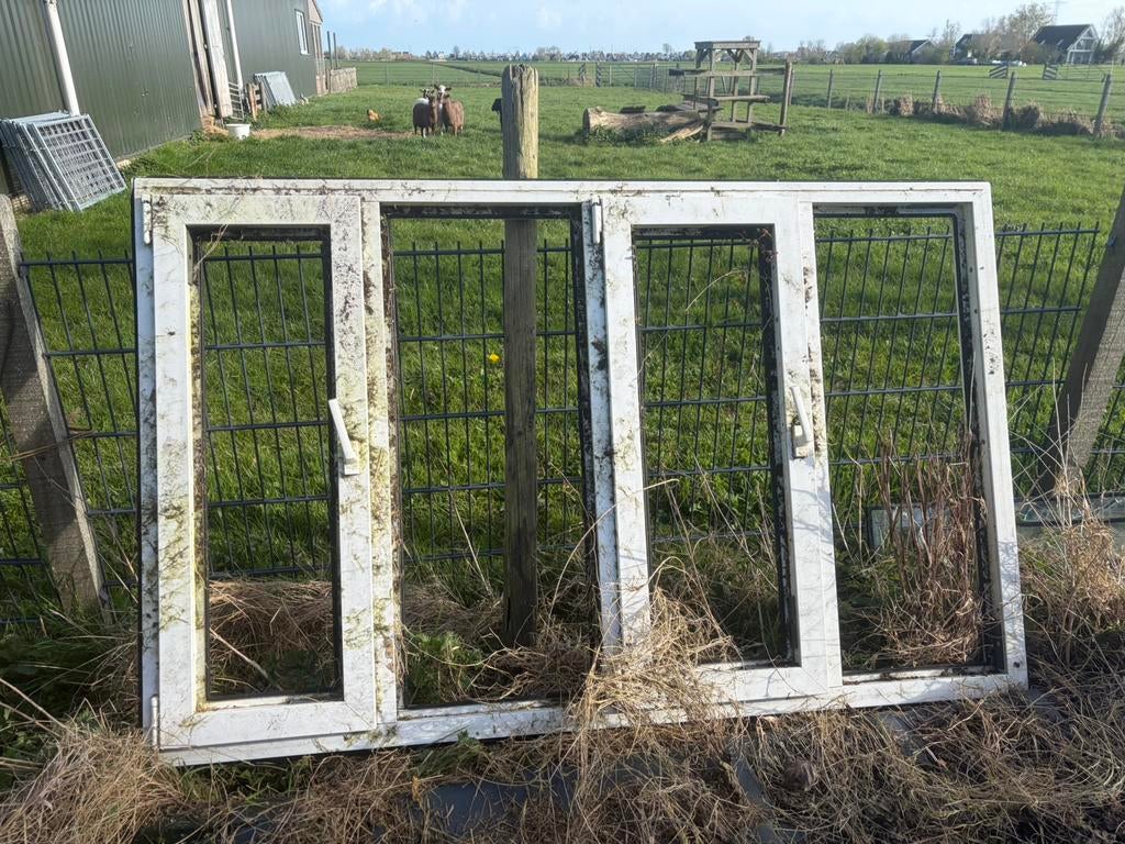 Kunststof kozijnen gratis, Kunststof, Raamkozijn, Ophalen of Verzenden, Zo goed als nieuw