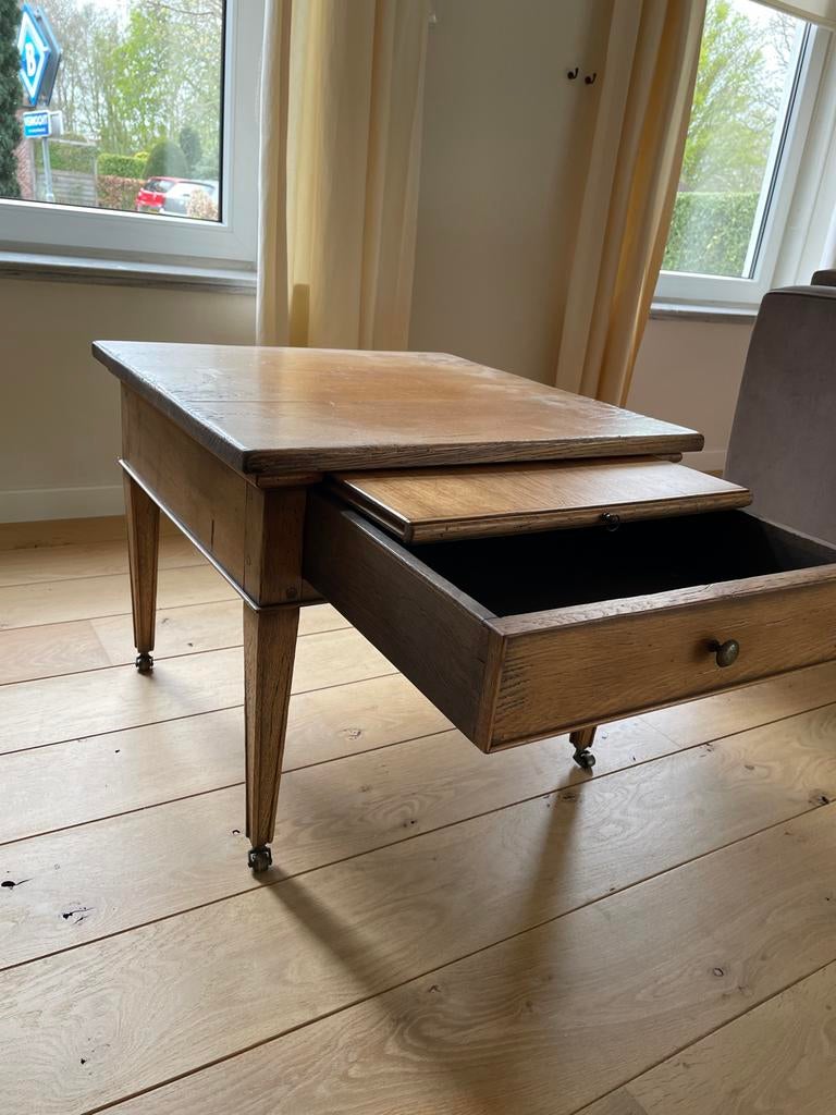Houten bijzettafel met uitschuifbaar blad en lade, Ophalen