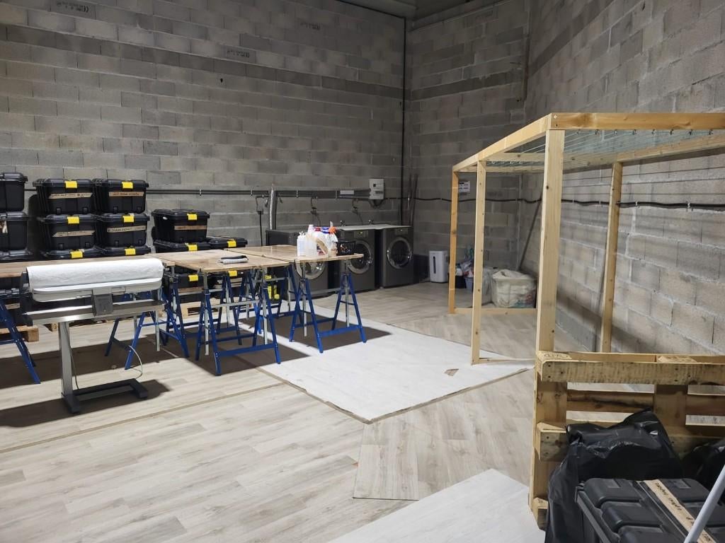 Turnkey wasserette & linnenverhuur setup (Côte d’Azur), Ophalen