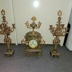 Antieke Franse Klokkenstel met Kandelaars - Marmer & Brons, Antiek en Kunst, Ophalen of Verzenden