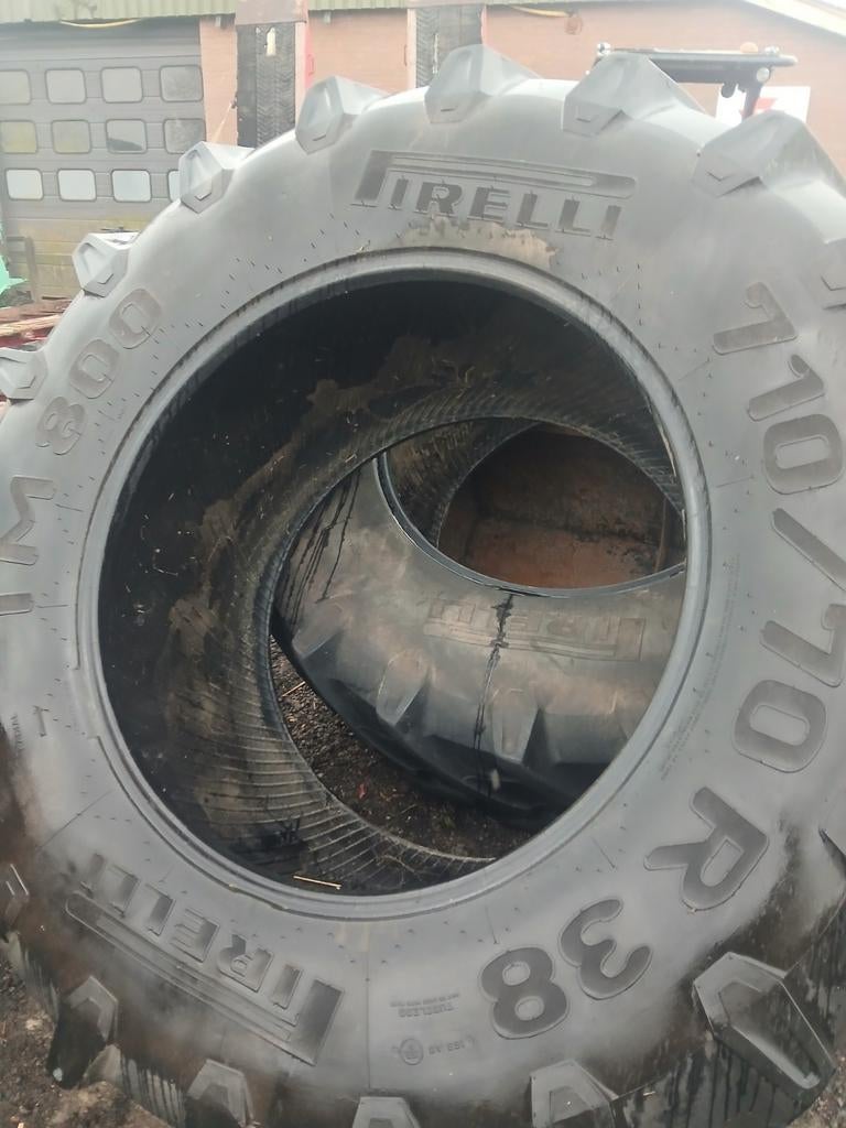 Pirelli 710/70-38   div sets, Zakelijke goederen, Ophalen of Verzenden