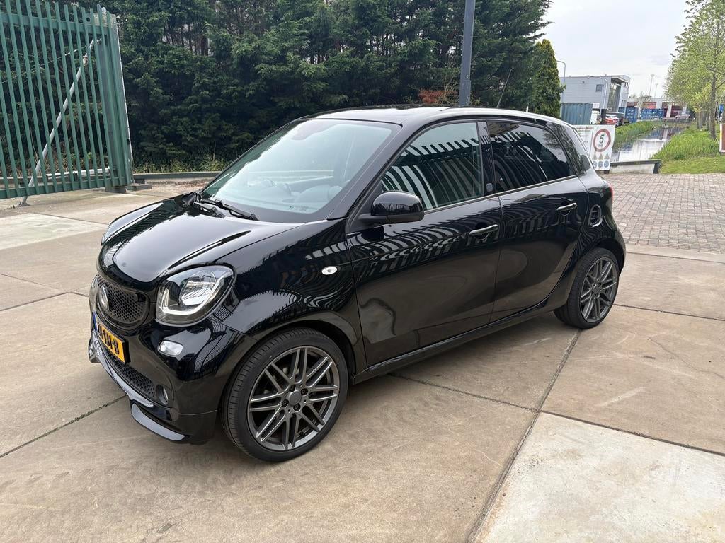 Smart ForFour BRABUS Electric Drive 82pk Aut. 2019 Zwart, Automaat, Achterwielaandrijving, 4 stoelen, 43 €/maand