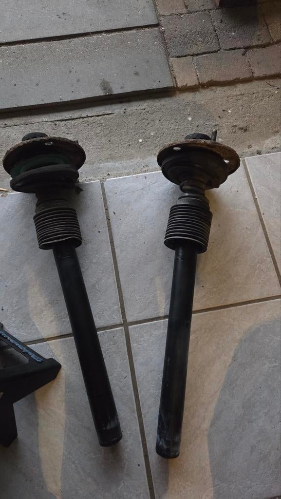 Volvo 940 schokdemper voorkant, Ophalen of Verzenden