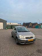 Toyota Yaris 1.0 (2003) – 111.000 km – Zuinig & Betrouwbaar, Stof, 4 cilinders, 400 kg, Handgeschakeld