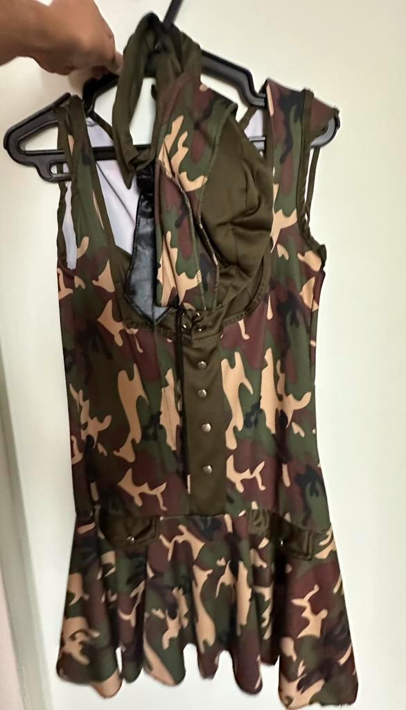 Camouflage jurk met accessoires - perfect voor carnaval!, Kleding | Dames, Carnavalskleding en Feestkleding, Gedragen, Kleding