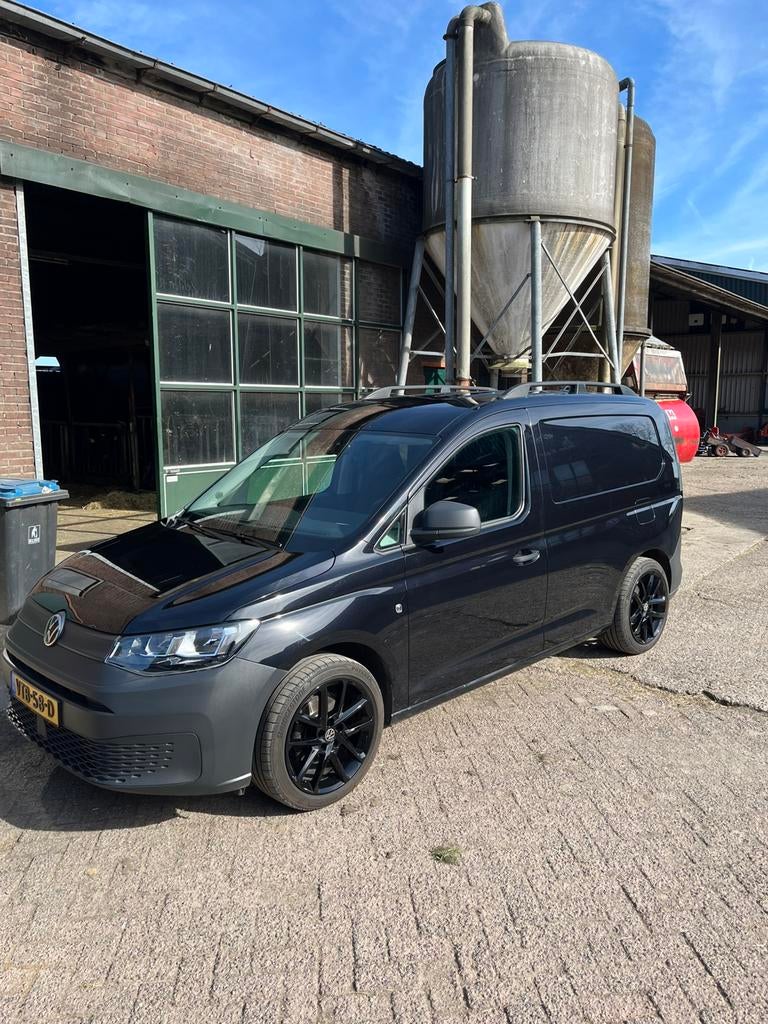 Volkswagen Caddy Cargo 2.0 TDI 75pk L1h1 2022 Zwart, Voorwielaandrijving, 74 pk, 4 cilinders, Volkswagen