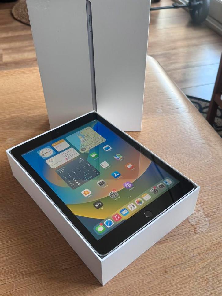 iPad 6e gen 32gb wifi + cellular | grijs, Computers en Software, Apple iPads, Zo goed als nieuw, Apple iPad, Wi-Fi en Mobiel internet