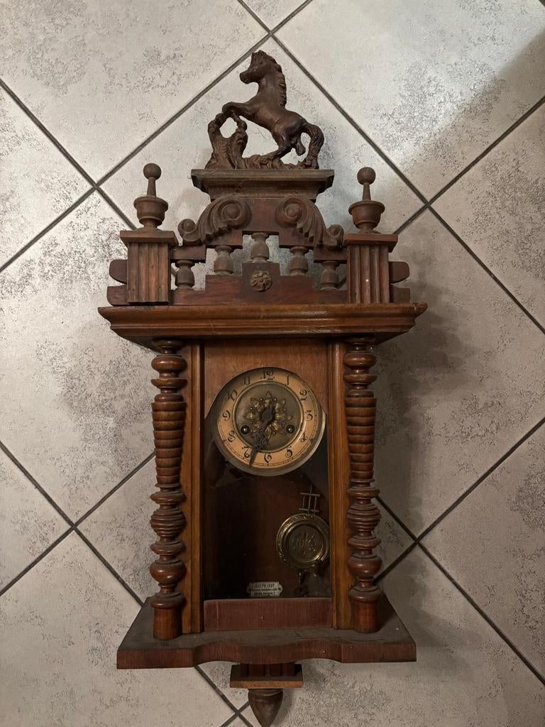 Antieke notenhouten paardjesklok, ca. 1900, Antiek en Kunst, Antiek | Klokken, Ophalen of Verzenden