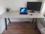 IKEA Linnmon / Adils Bureau - Wit met Zwarte Poten, Huis en Inrichting, Bureaus, Ophalen of Verzenden, Gebruikt, Bureau