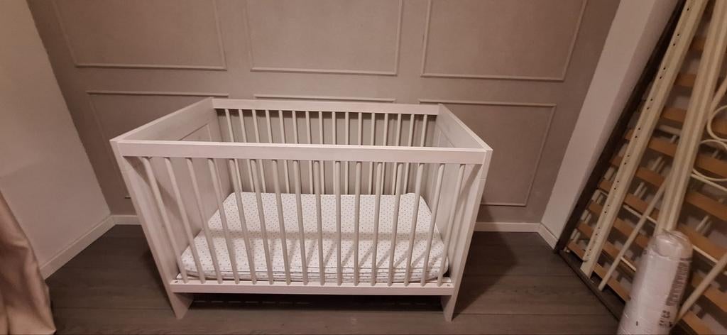 Paidi Kinderbed met Commode - Zeer Stevig en Kwalitatief, Ophalen, Zo goed als nieuw, Ledikant