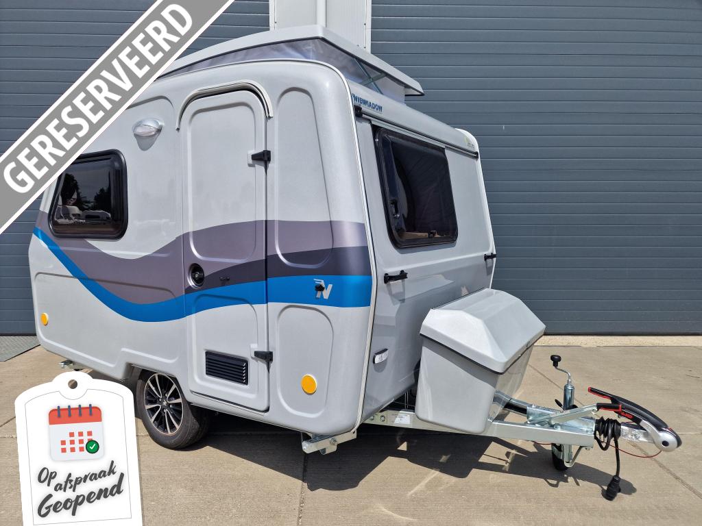 Niewiadow N126ET, Caravans en Kamperen, Overige merken, Overige typen, Standaardzit, Tot en met 2