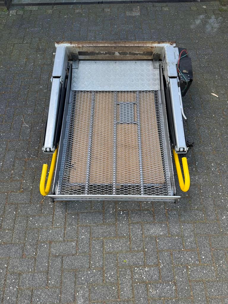 Gebruikte roelstoellift, Ophalen, Gebruikt