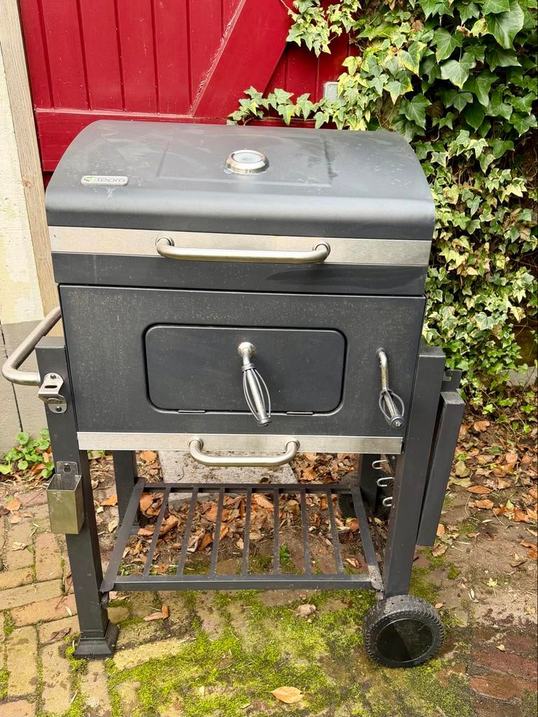Barbecue - Nooit gebruikt, prima staat, Tuin en Terras, Houtskoolbarbecues, Ophalen, Zo goed als nieuw
