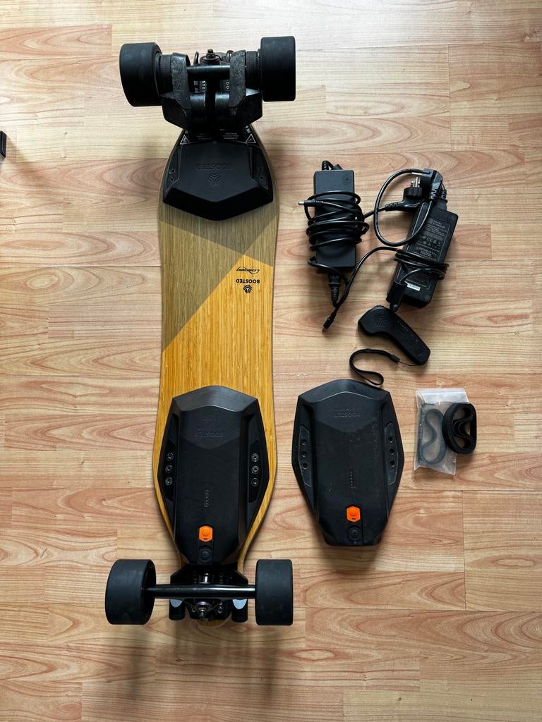 Boosted Board V2 met Extended Range + Lights, Ophalen, Zo goed als nieuw, Skateboard, Longboard