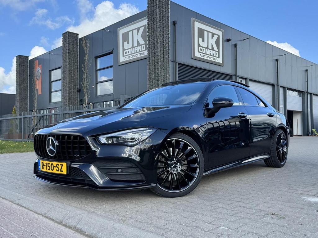 Mercedes CLA-klasse 200 AMG|Pano|Ambient Lights|Night|Memory, Auto's, Mercedes-Benz, CLA, Gebruikt, Euro 6, 4 cilinders