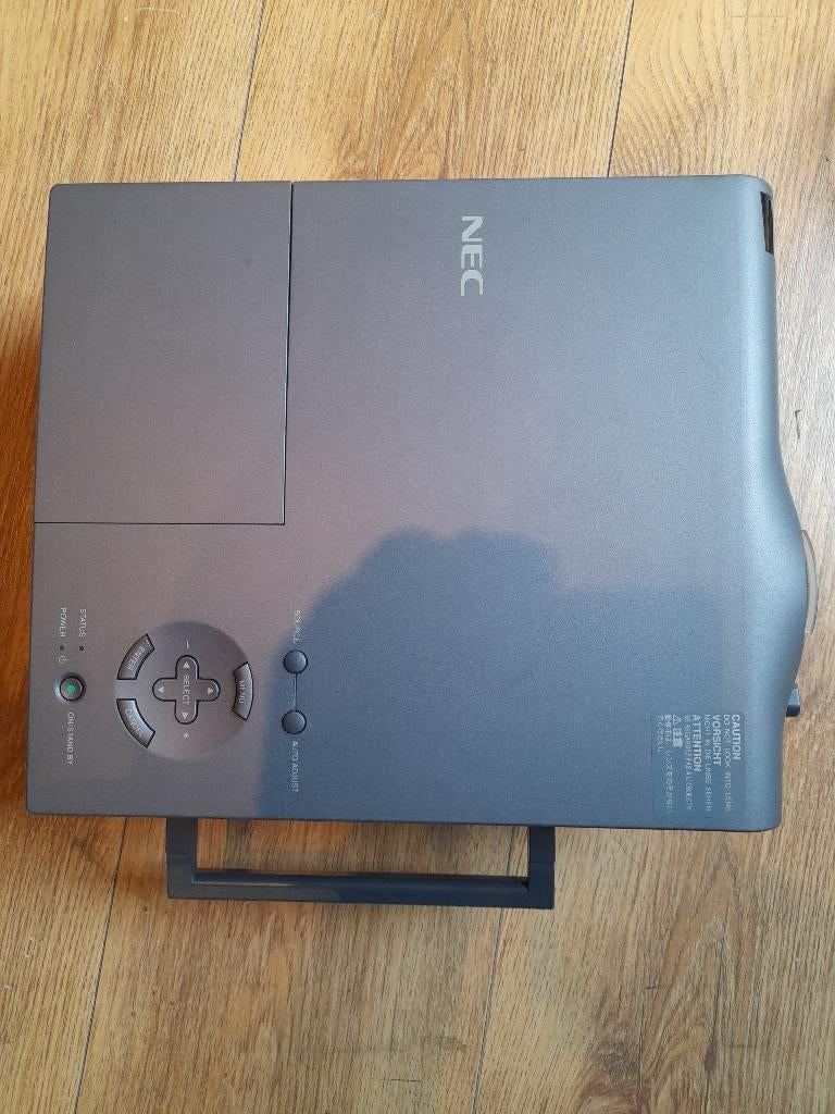 Beamer NEC, Ophalen of Verzenden, Gebruikt, LED, NEC