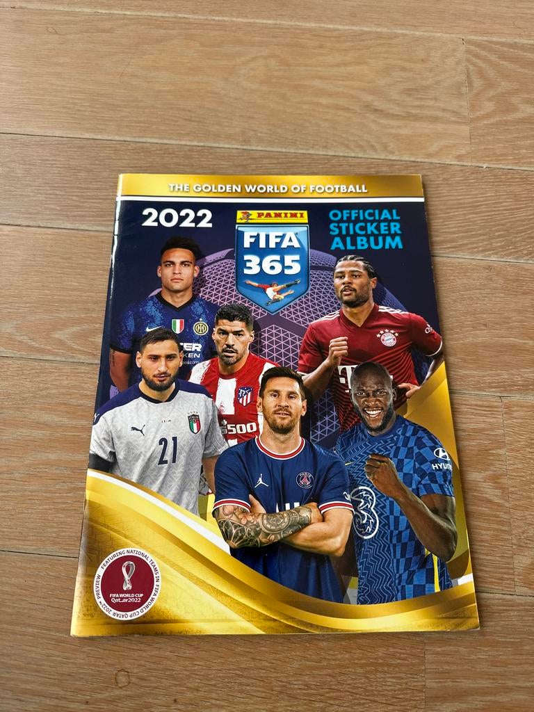 Panini FIFA 365 2022 album + Zlatan bonussticker - Leeg, Ophalen of Verzenden, Nieuw, Buitenlandse clubs, Boek of Tijdschrift