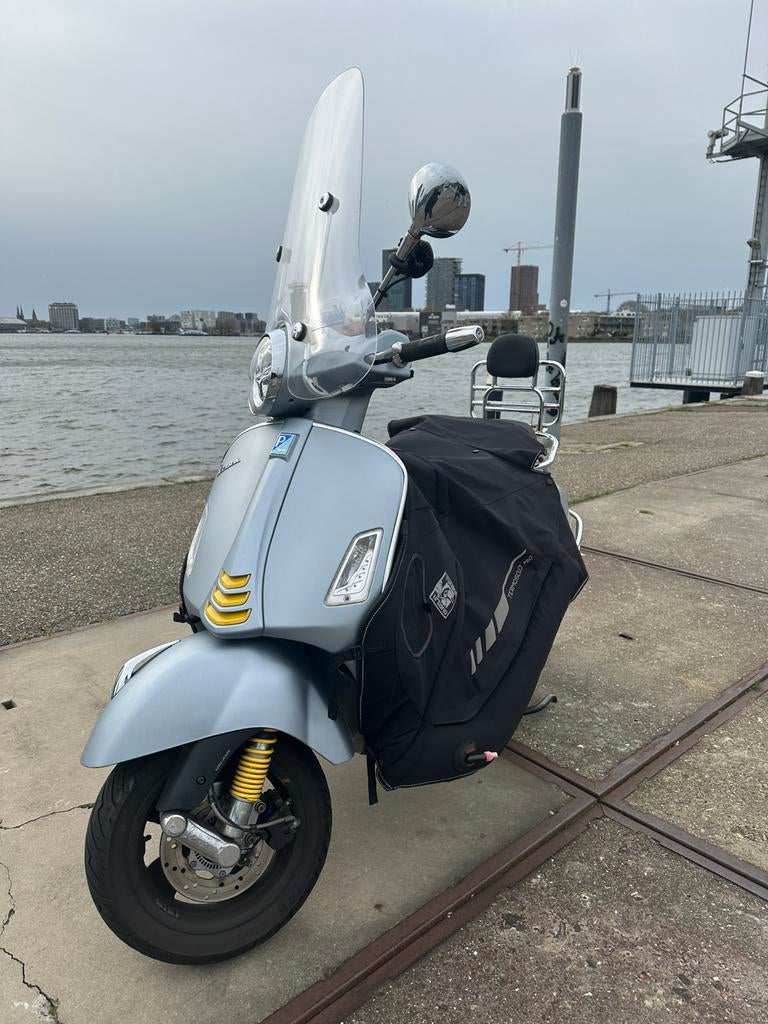 Vespa GTS 300 HPE Super 2021 | 7200 km | Zeer Nette Staat |, Motoren, Motoren | Piaggio, Particulier