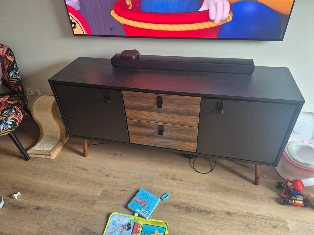 Dressoir met twee lades en twee deuren, Ophalen, 100 tot 150 cm, Zo goed als nieuw, 25 tot 50 cm