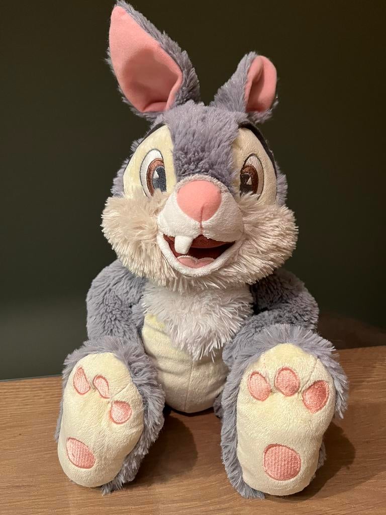 Gaaf Stampertje konijn knuffel Bambi Disneyland 28cm, Ophalen of Verzenden, Zo goed als nieuw