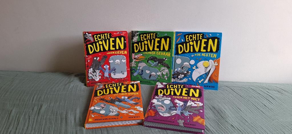 Echte Duiven deel 1-5, Fictie algemeen, Ophalen of Verzenden, Zo goed als nieuw, Andrew McDonald