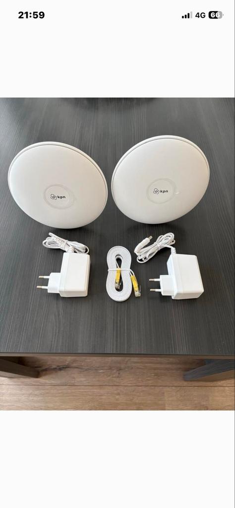 KPN SuperWifi punten (2 stuks) met adapters en kabels, Ophalen, Zo goed als nieuw