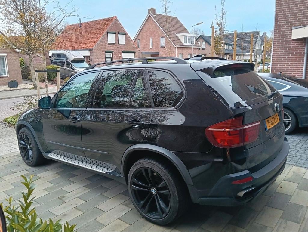 BMW X5 e70 4.8i liter V8 benzine motor probleem, Automaat, 138 €/maand, Zwart, Leder