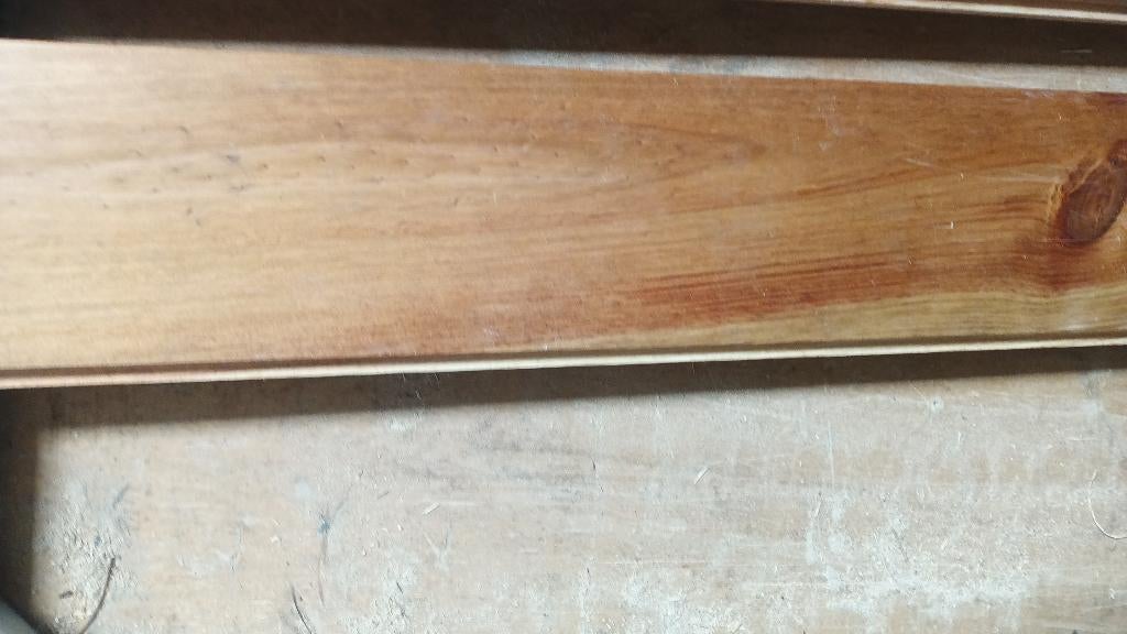 grenen vloerdelen met lak, restpartij, Ophalen, Vloerdelen of -planken, Zo goed als nieuw, 10 m² of meer