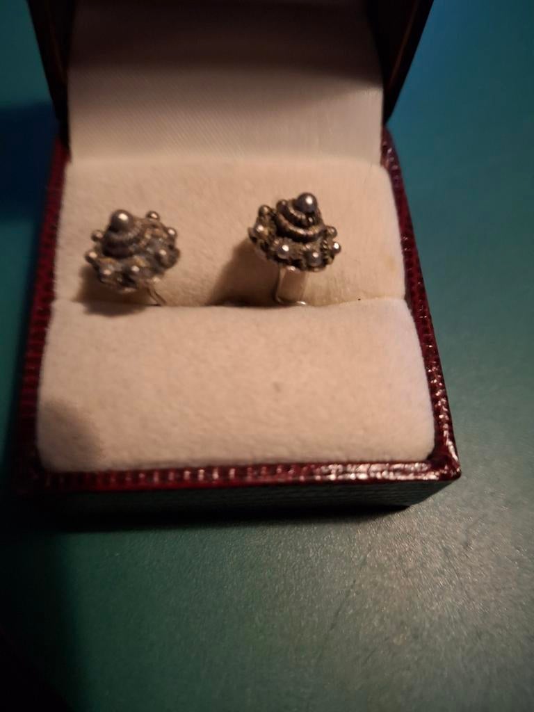 Zilveren  oorstekers Zeeuwse knop, Ophalen of Verzenden