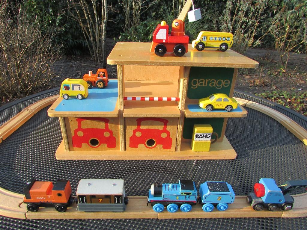 Houten garage met houten treinrails, Ophalen of Verzenden, Gebruikt