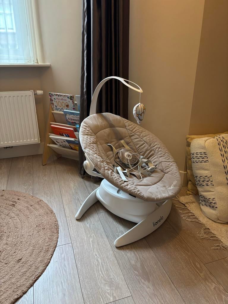 Lionelo schommelstoel met muziek, Kinderen en Baby's, Wipstoeltjes, Schommelstoel, Ophalen, Overige merken, Met gordel(s) of riempje(s)