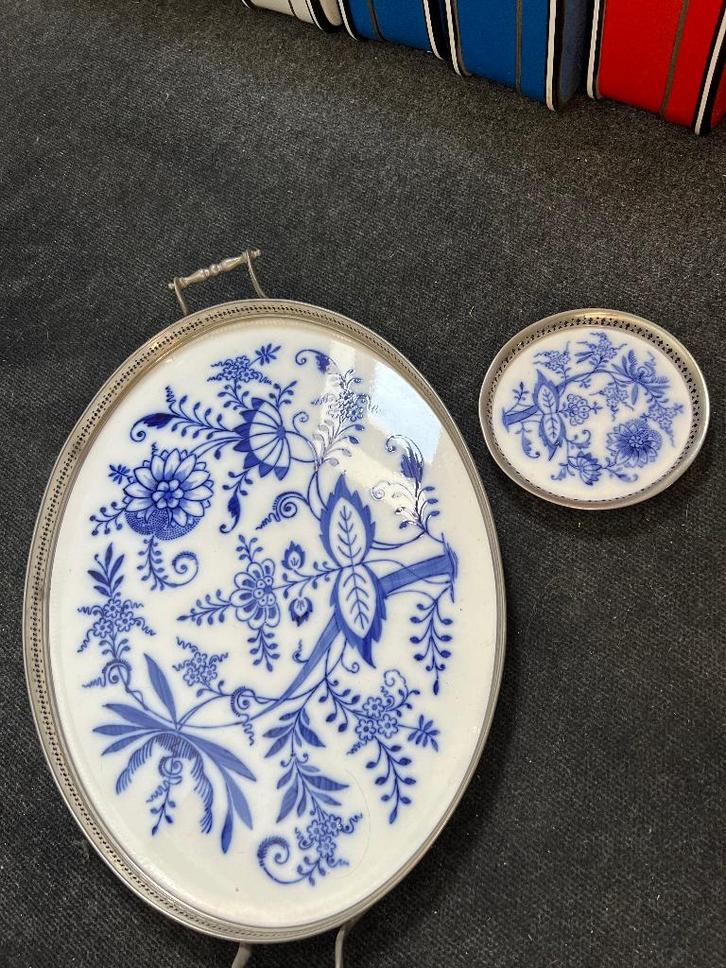 Blauw-wit porseleinen schaal met metalen rand + schaaltje, Antiek en Kunst, Antiek | Schalen, Ophalen