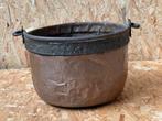 Antieke koperen ketel met gesmede rand en hengsel, Antiek en Kunst, Antiek | Koper en Brons, Ophalen of Verzenden, Koper