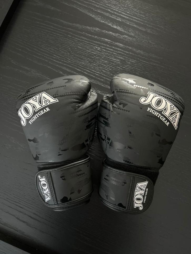 Joya Bokshandschoenen Zwart Camouflage 12 oz, Sport en Fitness, Boksen, Zo goed als nieuw, Bokshandschoenen, Ophalen