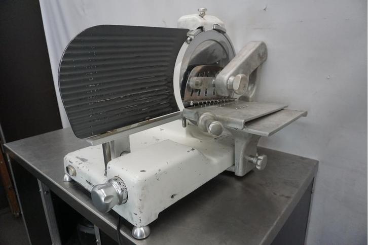 Metos vleessnijmachine vlees snijmachine, Zakelijke goederen, Horeca | Keukenapparatuur, Bakkerij en Slagerij, Gebruikt, Ophalen of Verzenden