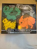 Pokémon TCG: Evolving Skies ETB [LUJF] * SEALED *, Ophalen of Verzenden, Nieuw, Boosterbox
