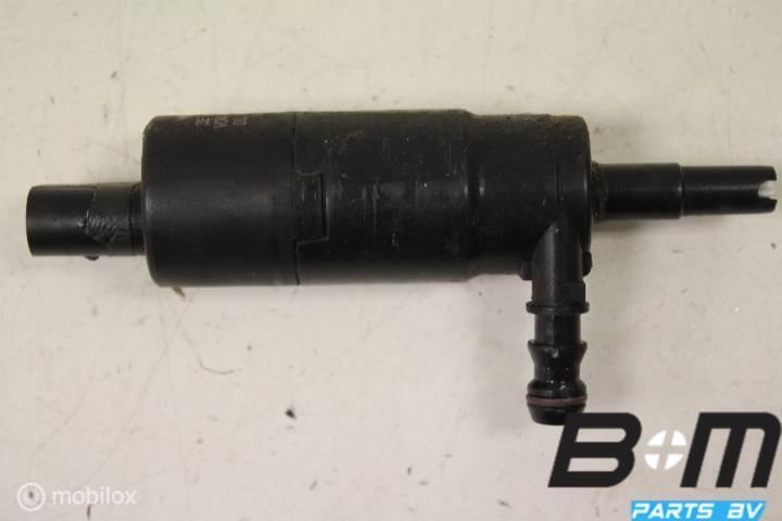 Koplampsproeier pomp VW Polo 9N3 3B7955681, Gebruikt