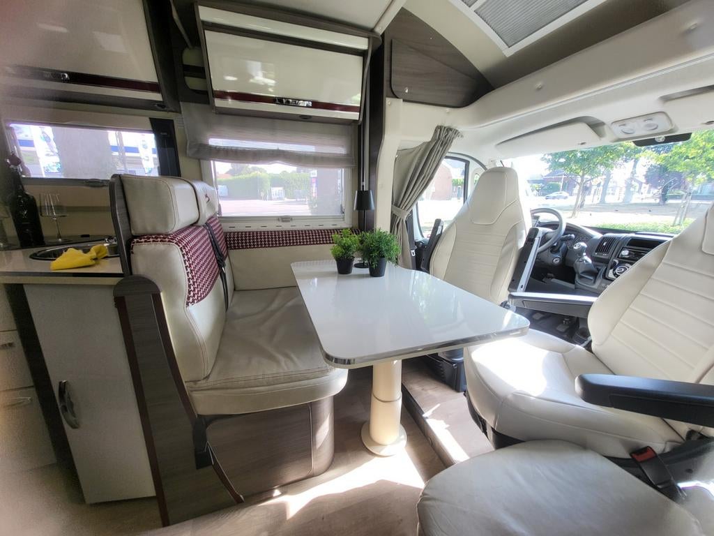 Camper Mc Louis MC4 Diamond euro 6. Bouwjaar dec. 2017, 7 tot 8 meter, Particulier, Half-integraal, Tot en met 4