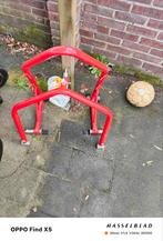 Motor steun rood, Ophalen